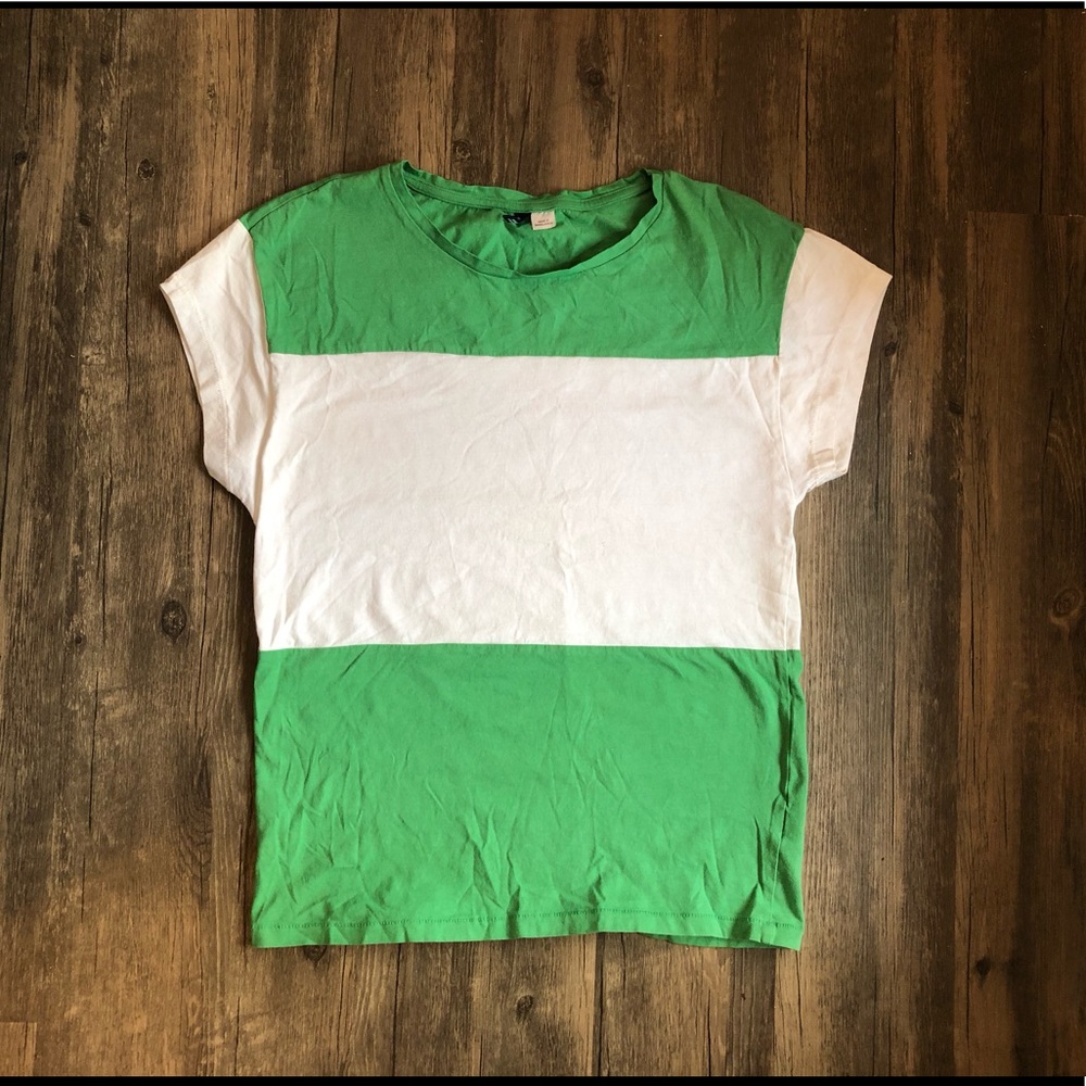 Striped short sleeve shirt, size small